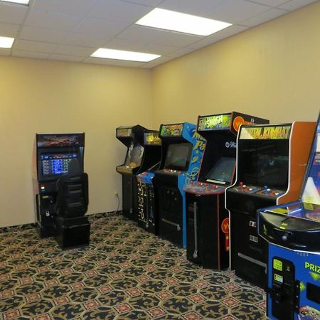 Howard Johnson Grand Forks Kültér fotó