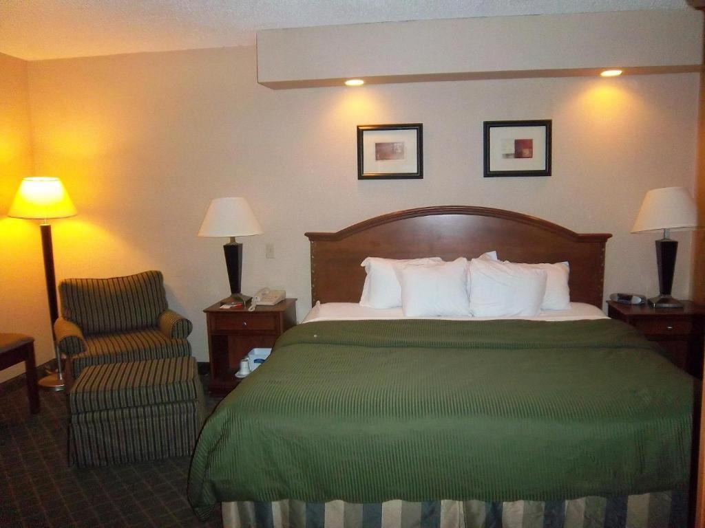 Howard Johnson Grand Forks Szoba fotó