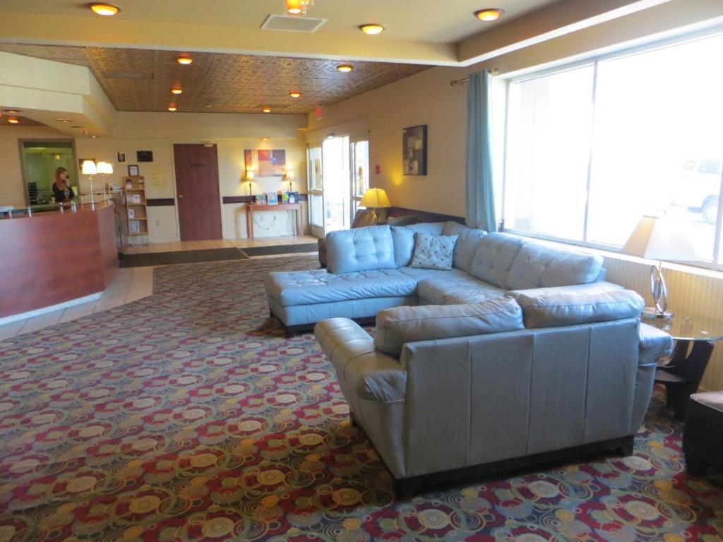 Howard Johnson Grand Forks Kültér fotó