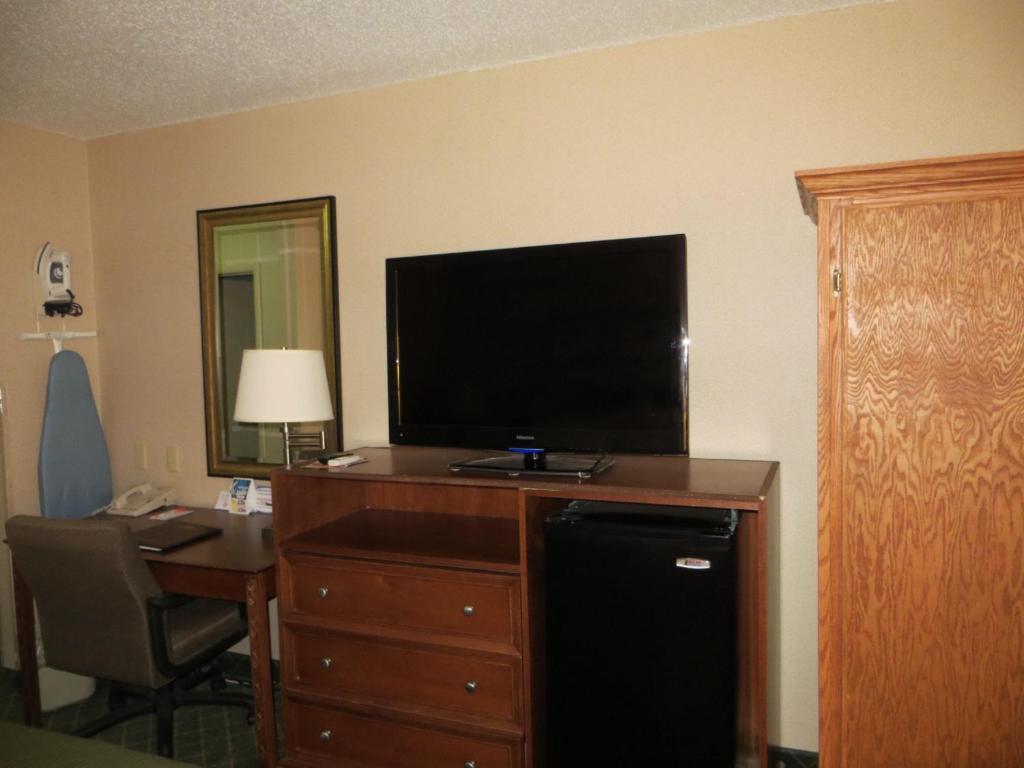 Howard Johnson Grand Forks Szoba fotó