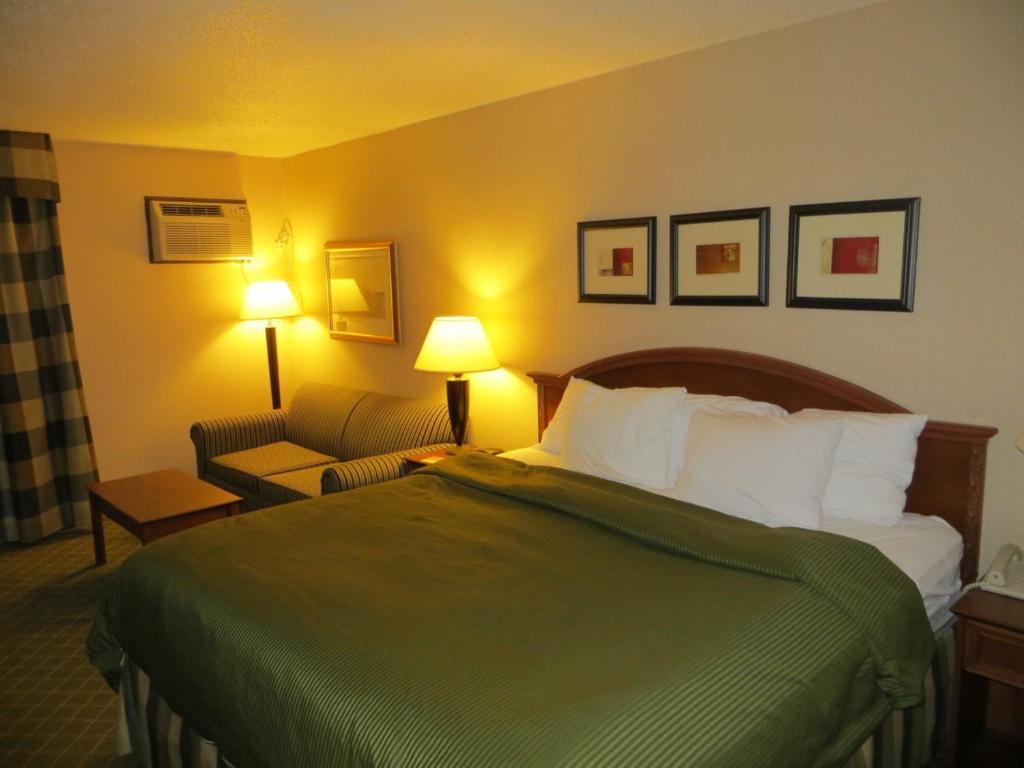 Howard Johnson Grand Forks Szoba fotó
