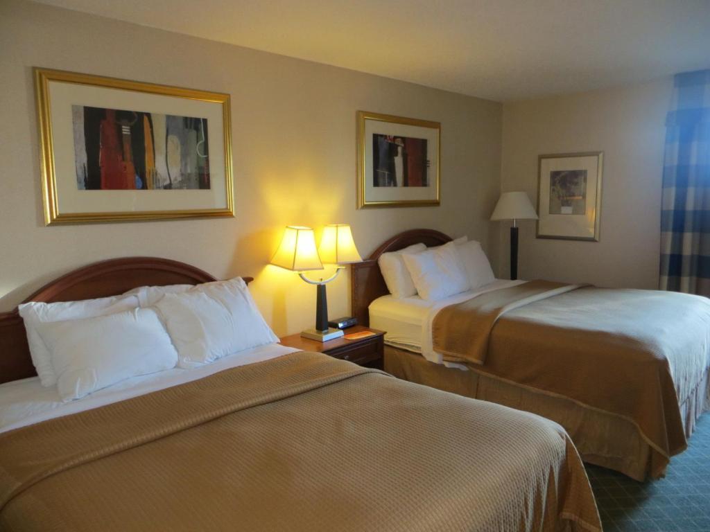 Howard Johnson Grand Forks Kültér fotó